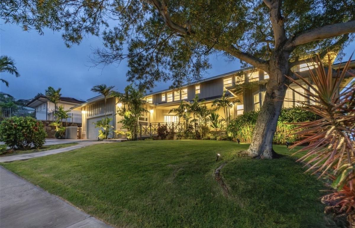 134 Hoahana Place, Honolulu Photo